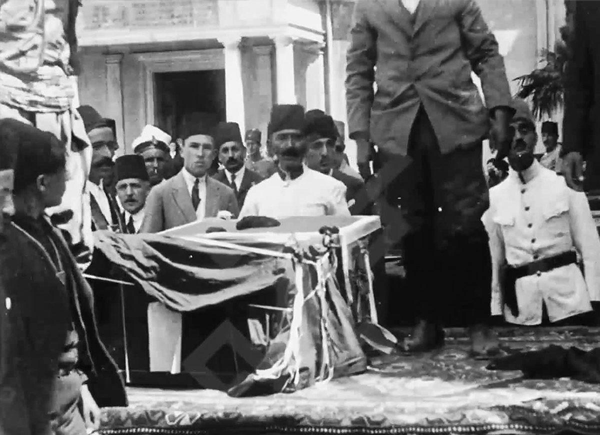 Her Adımı Ders Niteliğinde: Atatürk’ün de Aday Olduğu Türkiye’nin İlk Genel Seçimlerinde Neler Yaşanmıştı?