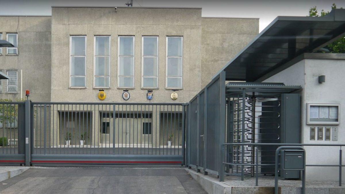 Tarihin En Büyük Araba Hırsızlığının Arkasında 