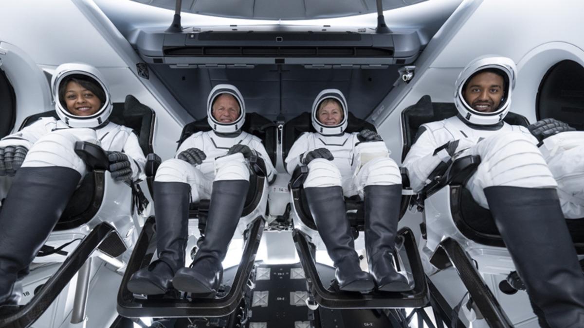 Türk Astronotlar da Uzaya Böyle Gidecek: İlk Suudi Arabistanlı Kadın Astronot Uzaya Fırlatıldı [Video]