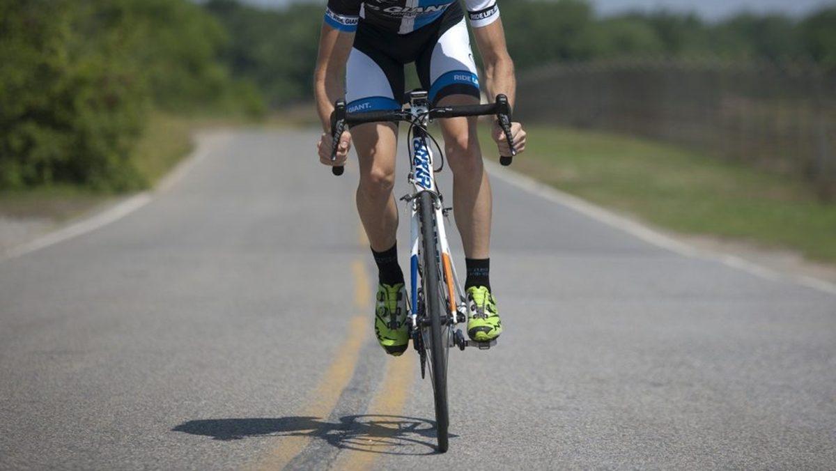 Hız Artırdığı İçin Bisikletlerin Lastikleri İnce Yapılıyorsa O Zaman Yarış Arabalarınınki Neden Kalındır?