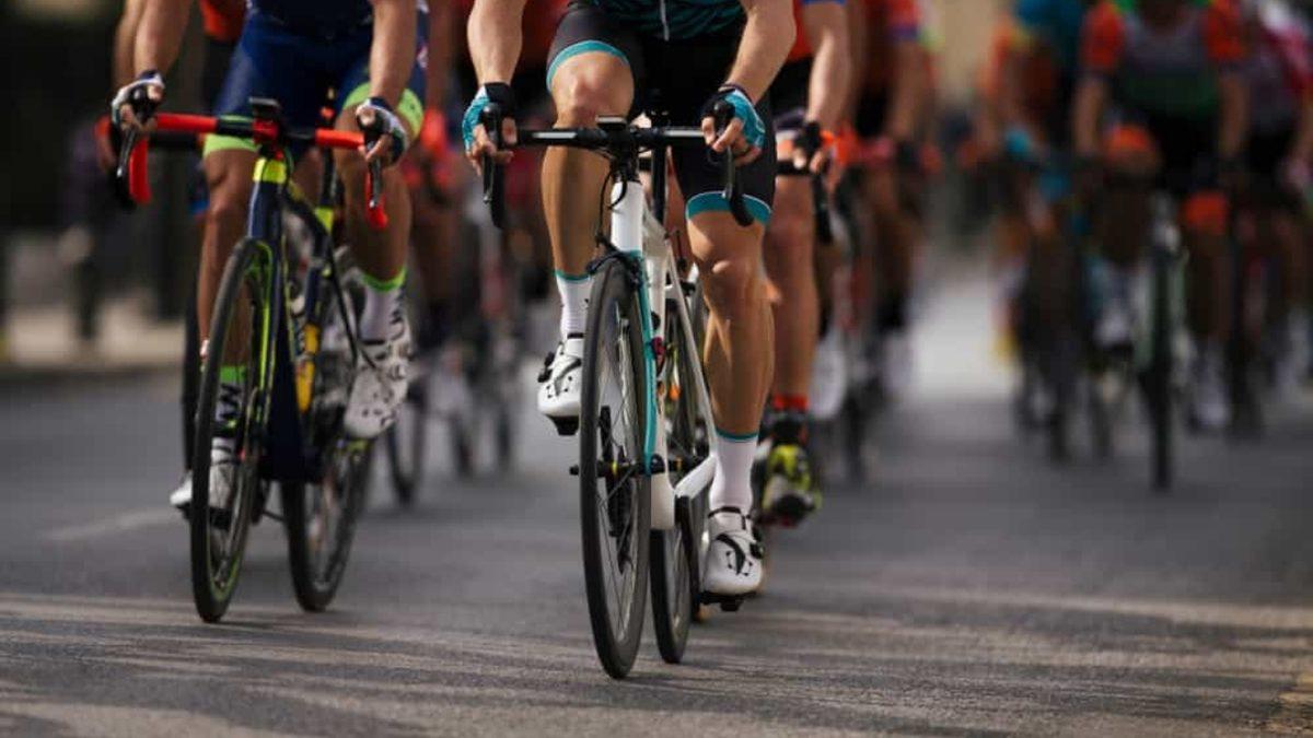 Hız Artırdığı İçin Bisikletlerin Lastikleri İnce Yapılıyorsa O Zaman Yarış Arabalarınınki Neden Kalındır?