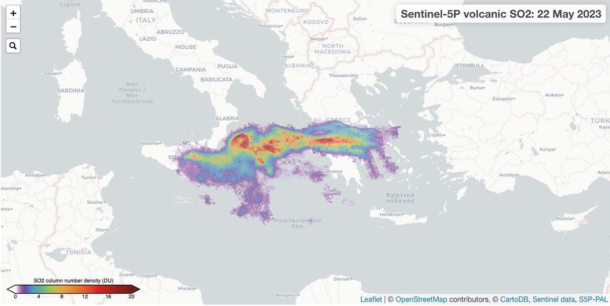 Etna Yanardağı Tekrar Patladı: Lavlar Geceyi Gündüze Çevirdi [Video]