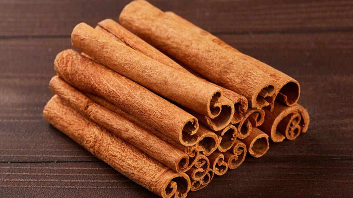 Koklayanlarda Cinsel Hazzı Artıran Afrodizyak Etkili 9 Koku Önerisi