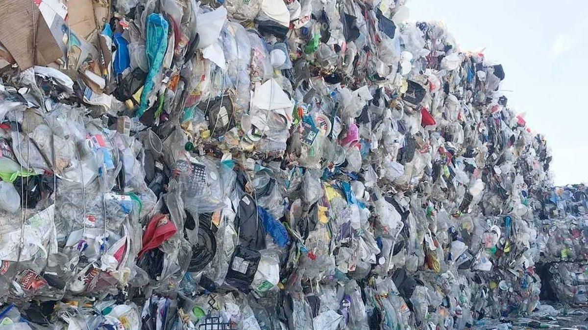 Greenpeace: Plastiği Geri Dönüştürmek, Kullanıp Atmaktan Daha Zararlı