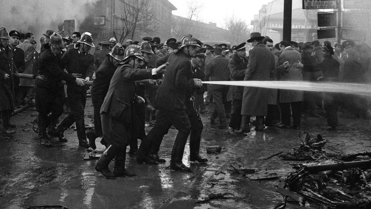 Türk Havacılık Tarihinin En Büyük Felaketlerinden: Ankara’da İki Uçağın Havada Çarpışmasıyla 120 Kişinin Öldüğü Ulus Faciası