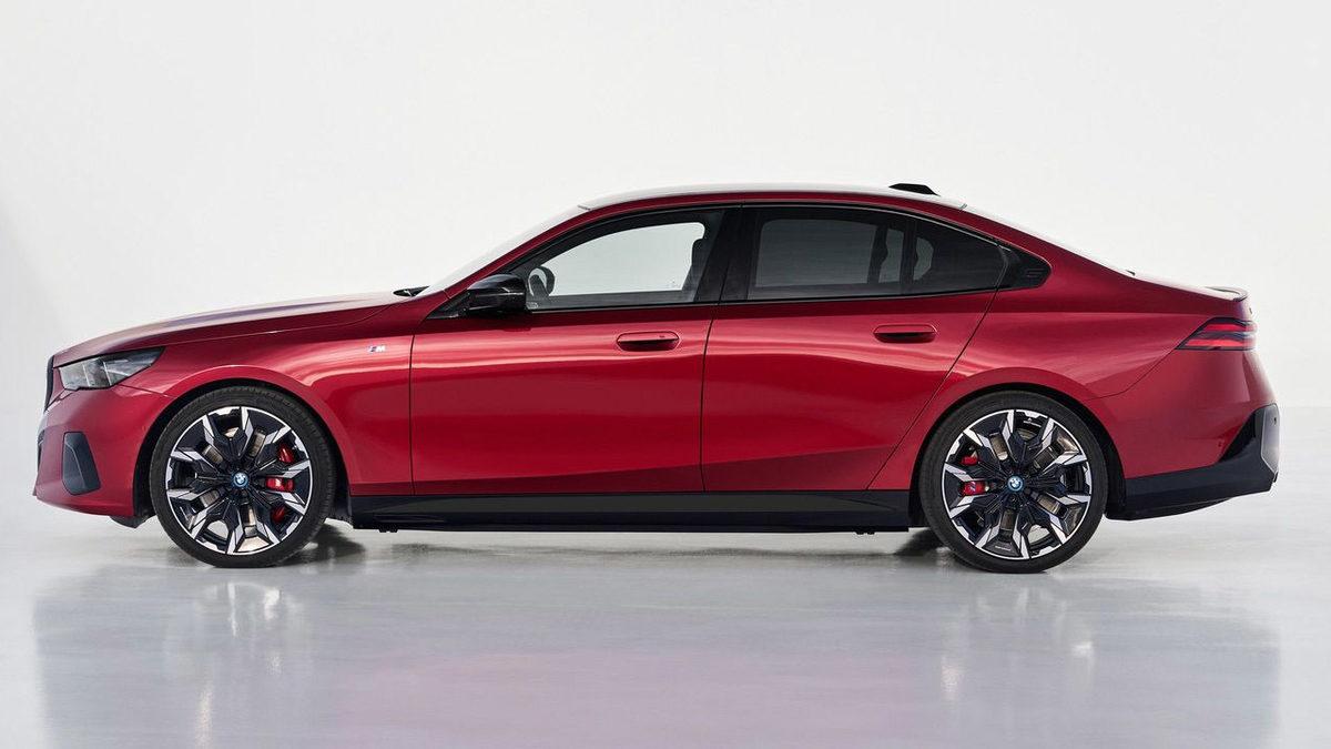 Her Zerresine Hayran Kalacağınız Tam Elektrikli BMW i5 M60 Tanıtıldı