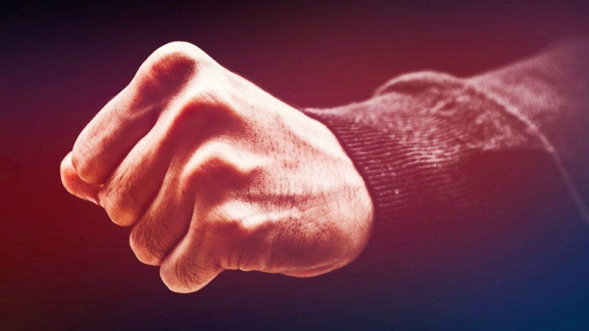 İnanmayan Denesin: Uyanır Uyanmaz Elimizi Neden Sıkı Bir Yumruk Haline Getiremeyiz?