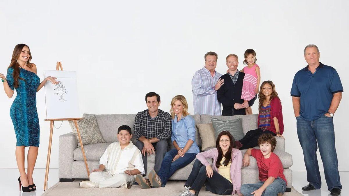 Modern Family Gibi Komik Aile Dizilerini Sevenlerin En Az Aynı Keyifle İzleyecekleri 12 Dizi Önerisi