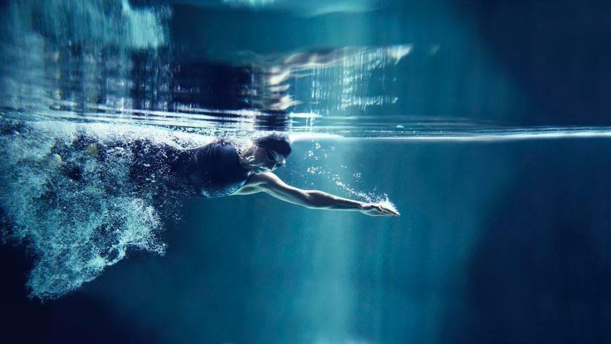 Her Yaz Ortamların Kilit Sorusu: Havuzda mı Yüzmek Daha Sağlıklı, Denizde mi?