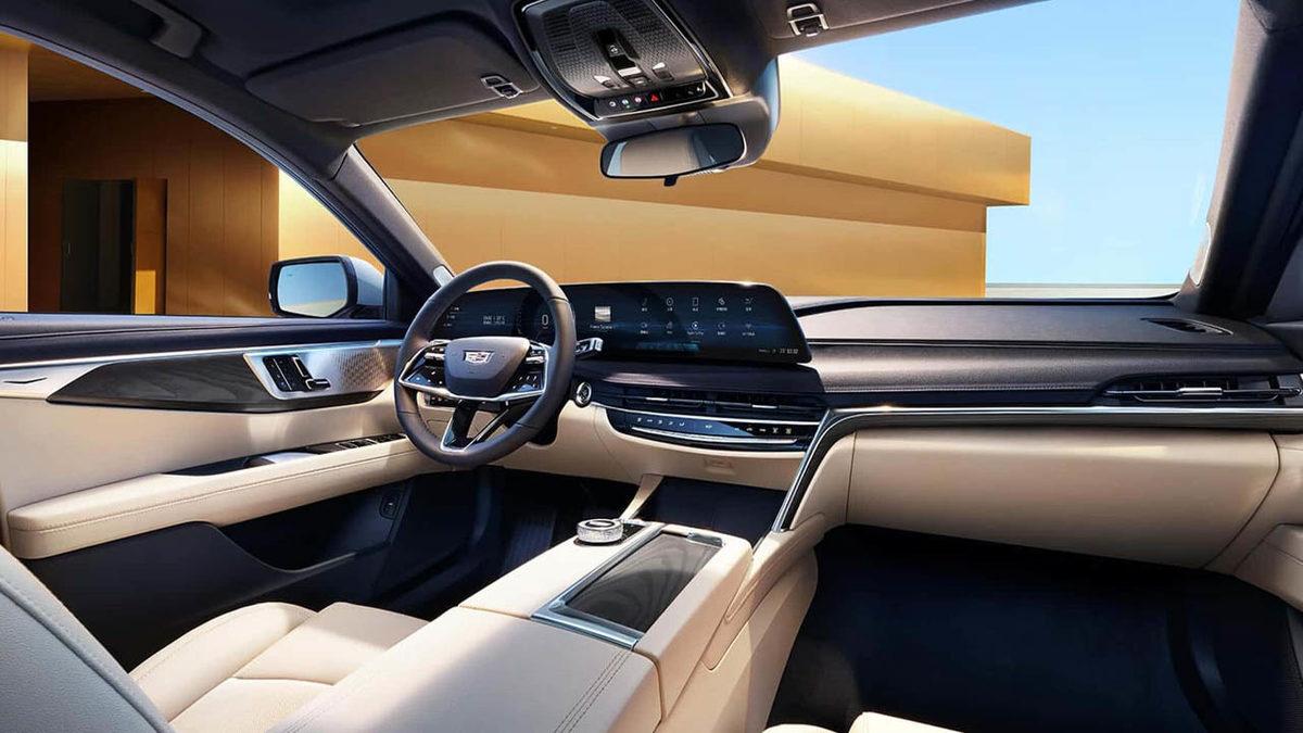 Cadillac, Binenin Kendini Kral Gibi Hissedeceği Yeni Otomobilleri CT6 ile GT4’ü Tanıttı!