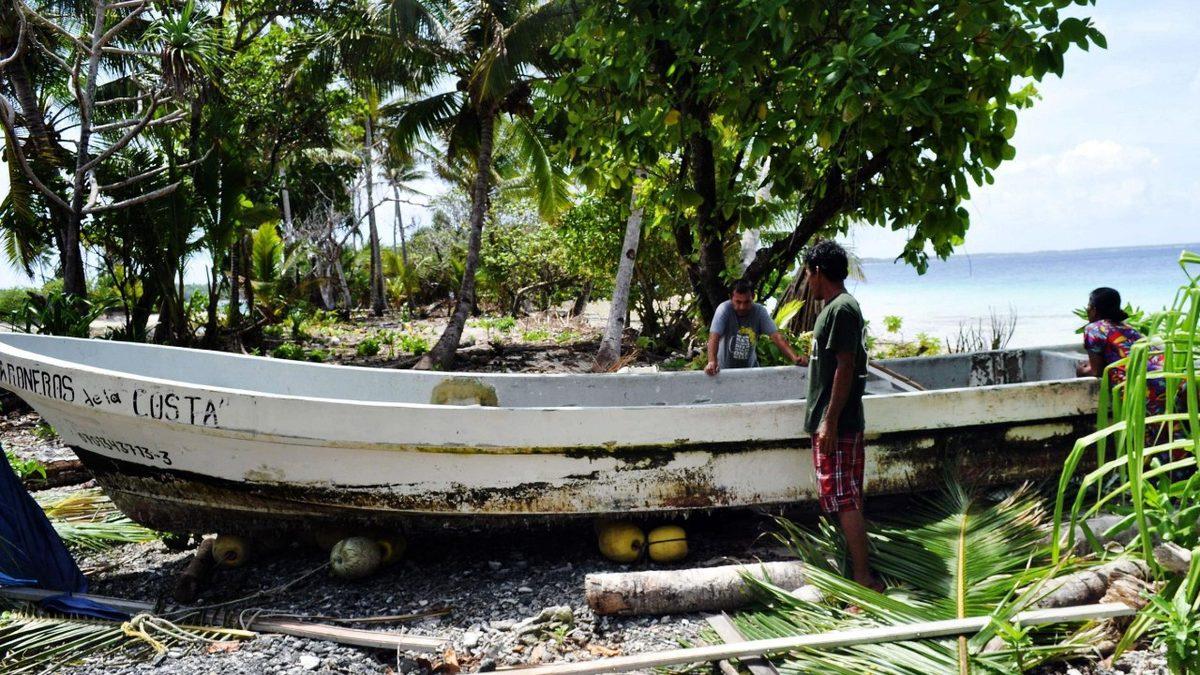 438 Gün Boyunca Okyanusta Mahsur Kalıp Eliyle Tuttuğu Balıklarla Beslenen Adamın Duyunca Kulaklarınıza İnanamayacağınız Hikâyesi