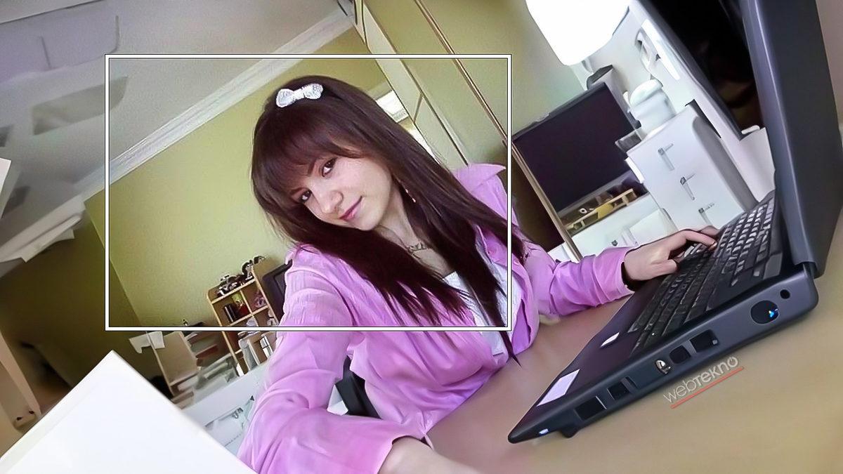 Türk İnternet Fenomenlerinin İkonik Görsellerini Yapay Zekâ ile Genişlettik: Meğer Perde Arkasında Neler Varmış Neler!