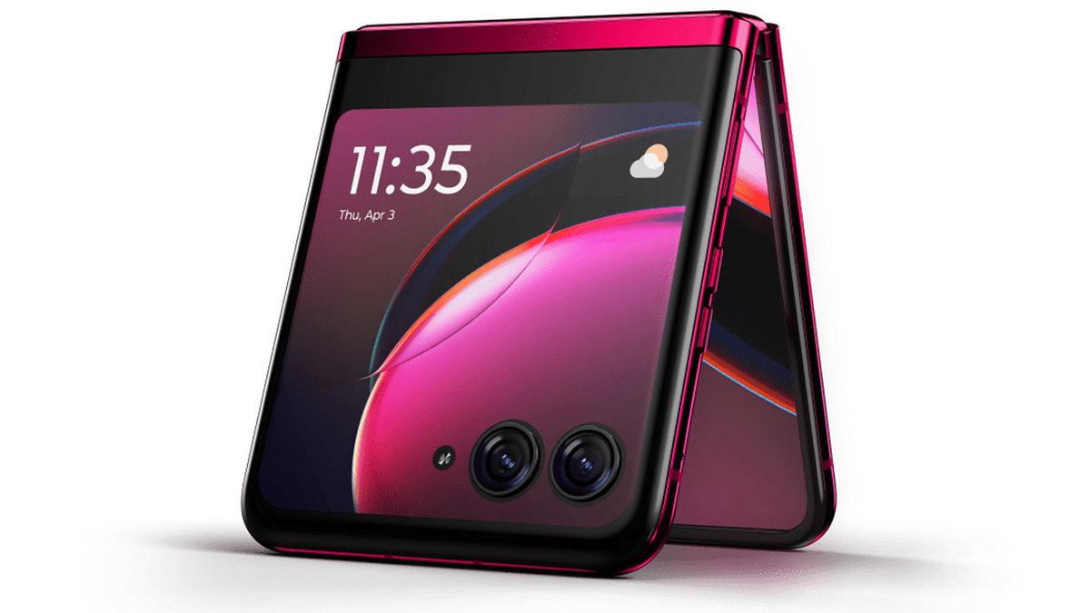 Samsung’dan Beklediğimizi Motorola Yaptı: Tasarımıyla Hayran Bırakan Katlanabilir Telefon Razr Plus Duyuruldu