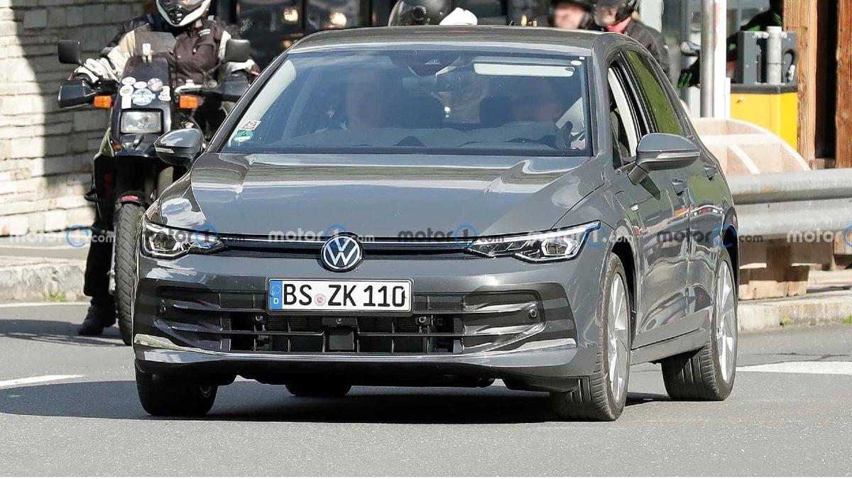Makyajlı Volkswagen Golf’ün Tasarımı Ortaya Çıktı: Yeni Farlar Geliyor