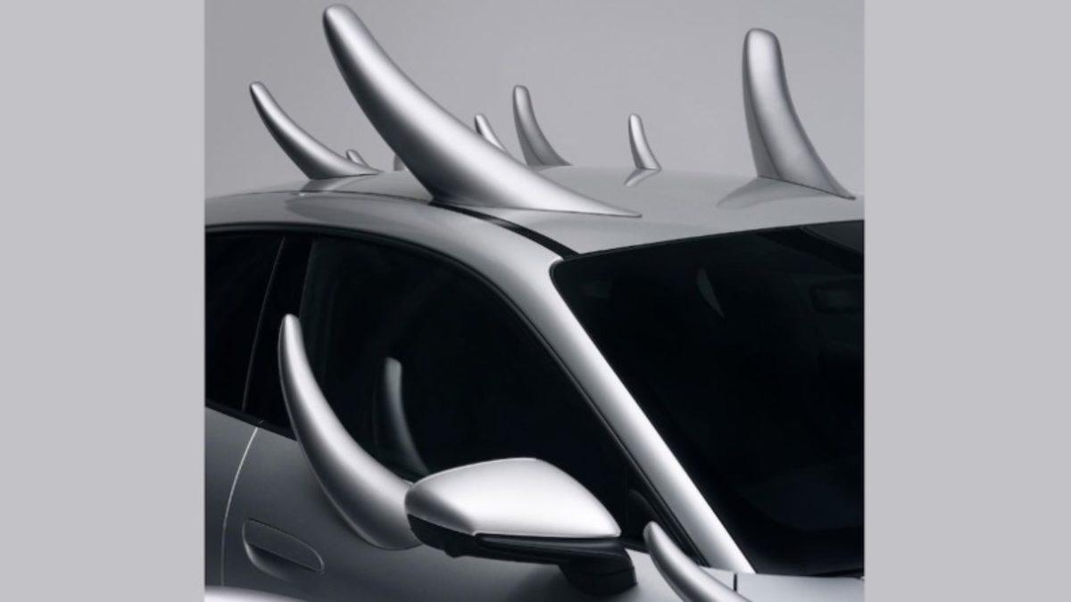 Porsche Taycan, Devasa Boynuzlarla Kaplandı: Tıpkı Bir Böceğe Benziyor