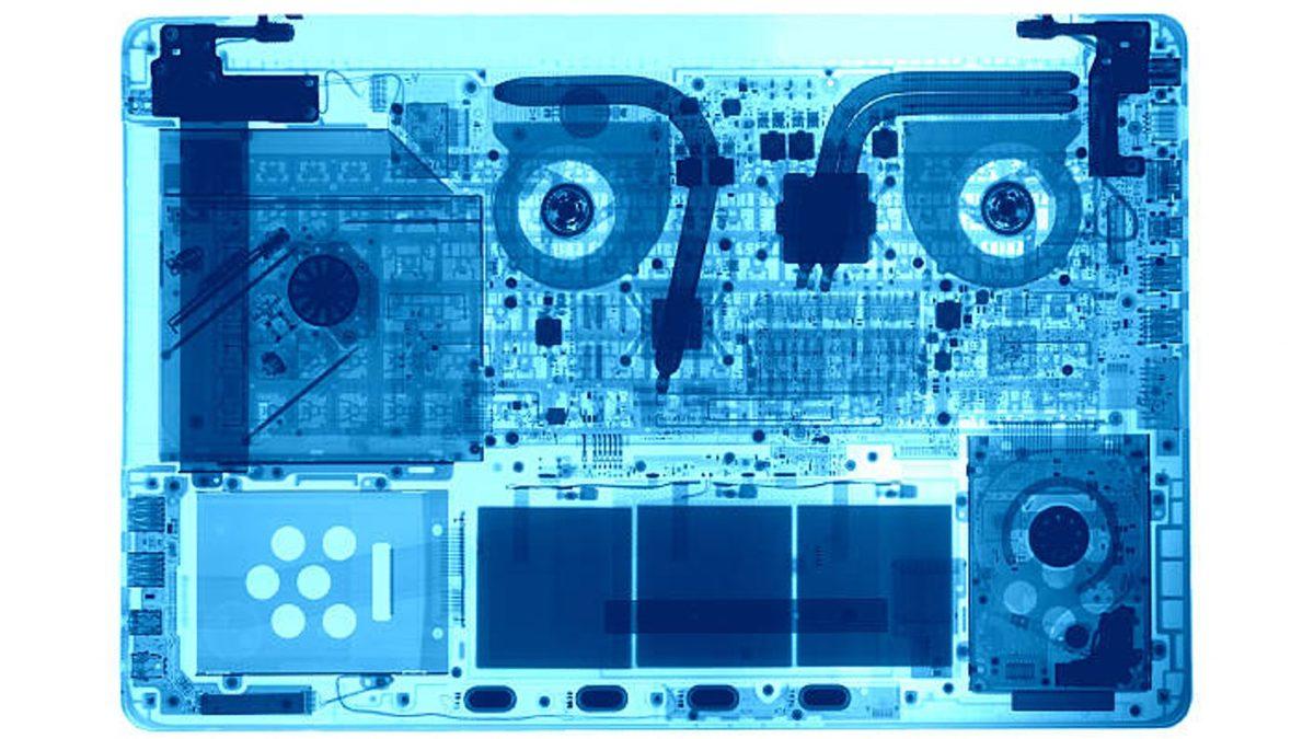 X-Ray’den Geçerken Neden Telefon, Bilgisayar Gibi Cihazlarımızı Çıkarmamız İstenir?