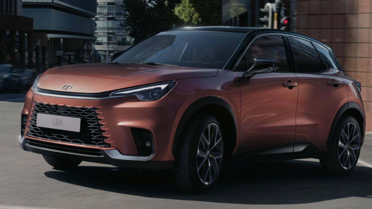 Lexus’un En Küçük Otomobili LBX, Türkiye’ye Geldi: İşte Fiyatı!