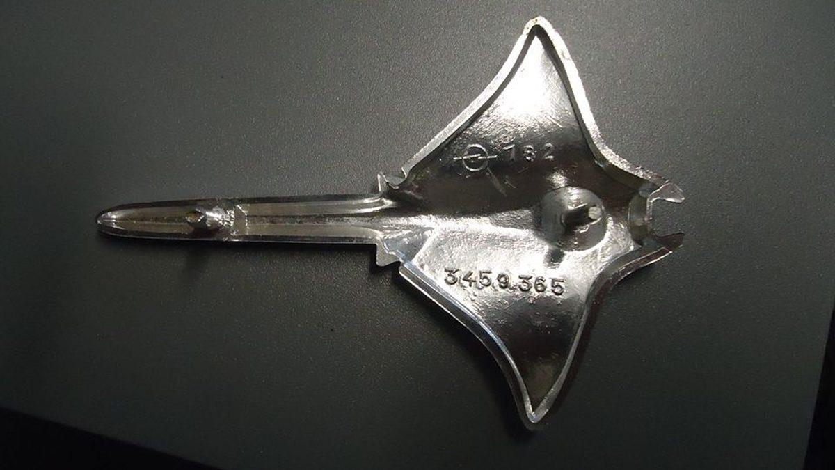 Opel Marka Otomobillerin İç Kısmında Bulunan Köpek Balığı Simgelerinin Sebebi Aslında Ne?