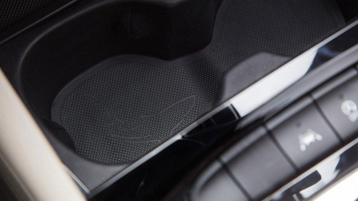 Opel Marka Otomobillerin İç Kısmında Bulunan Köpek Balığı Simgelerinin Sebebi Aslında Ne?