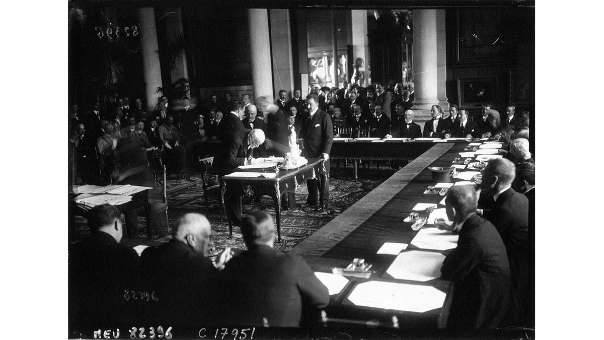 Osmanlı’yı Parçalayıp Türkleri Tarih Sahnesinden Silmek İçin Hazırlanan Sevr Antlaşması: Maddelerini Hatırlayınca Tüyleriniz Ürperecek!