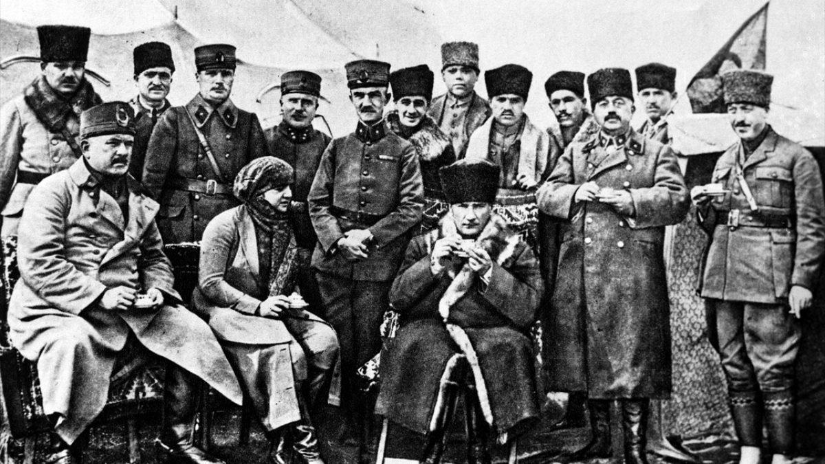 Osmanlı’yı Parçalayıp Türkleri Tarih Sahnesinden Silmek İçin Hazırlanan Sevr Antlaşması: Maddelerini Hatırlayınca Tüyleriniz Ürperecek!