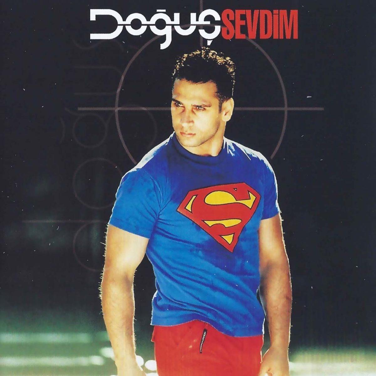 Türk Sanatçıların Birbirinden Absürt Albüm Kapaklarını Photoshop’un Yapay Zekâ Aracıyla Yeniden Tasarladık!