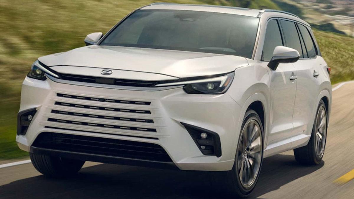 Lexus, İkisi de Birbirinden Kalıplı Yeni SUV’ları 