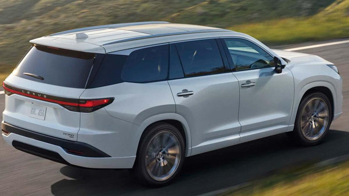 Lexus, İkisi de Birbirinden Kalıplı Yeni SUV’ları 