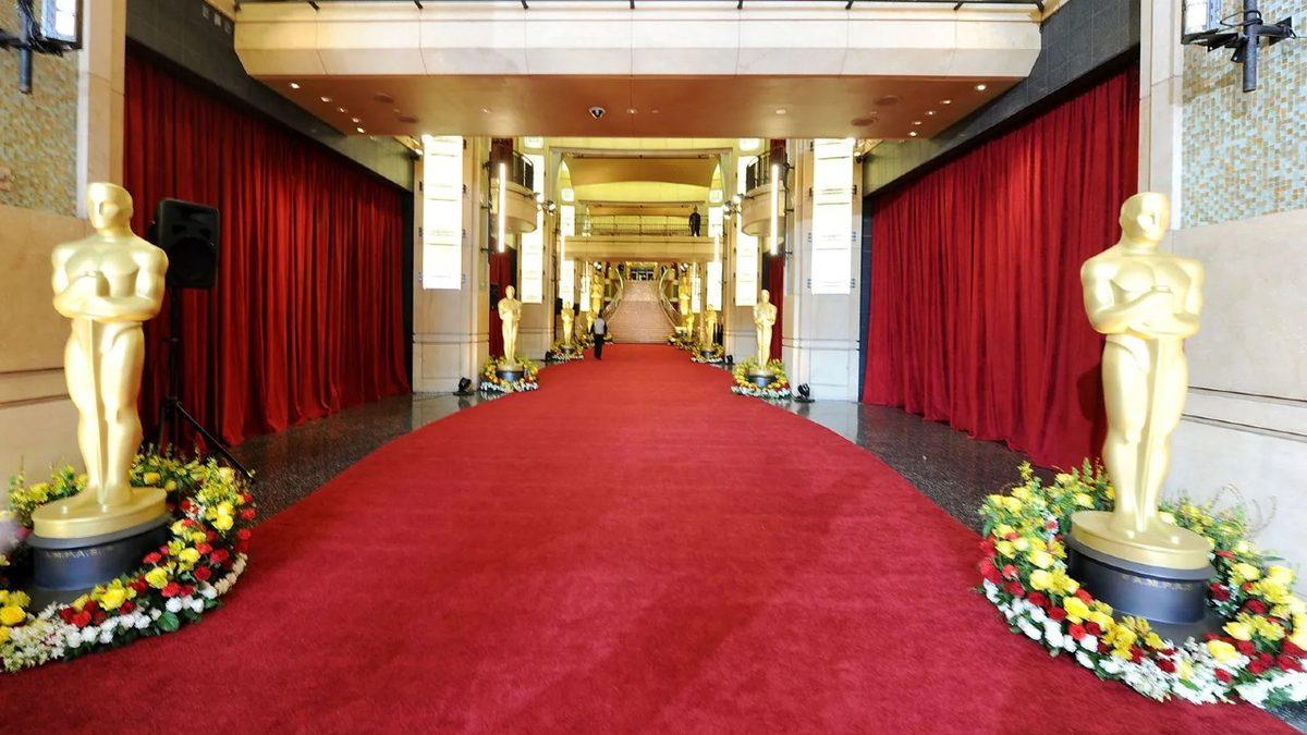 Kırmızı Halıların Önemli Etkinliklerde Bu Kadar Sık Tercih Edilmesinin Ardında Yatan Nedenler
