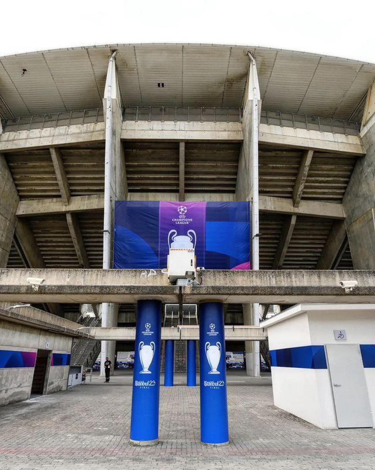 Şampiyonlar Ligi Finali’nin Oynanacağı Atatürk Olimpiyat Stadyumu’nun Dış Cephesi Sosyal Medyada Tepki Topladı