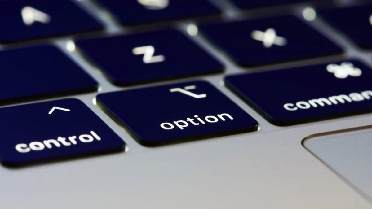 Apple Klavyelerindeki Bu Tuhaf Döngüsel Sembol Neyin Nesi?