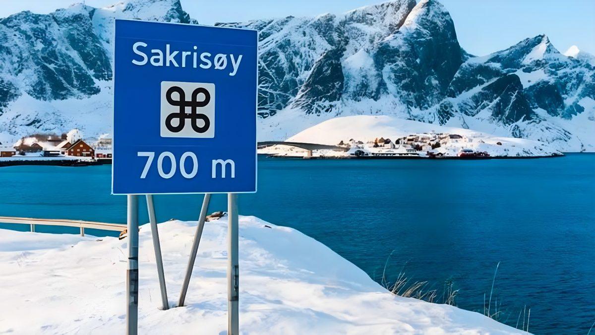 Apple Klavyelerindeki Bu Tuhaf Döngüsel Sembol Neyin Nesi?