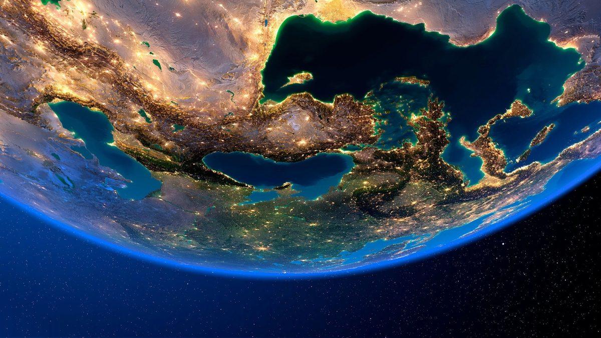 Madem Uzayda Alt ve Üst Kavramları Yok, O Zaman Dünya’nın Yönlerini Neye Göre Belirledik?