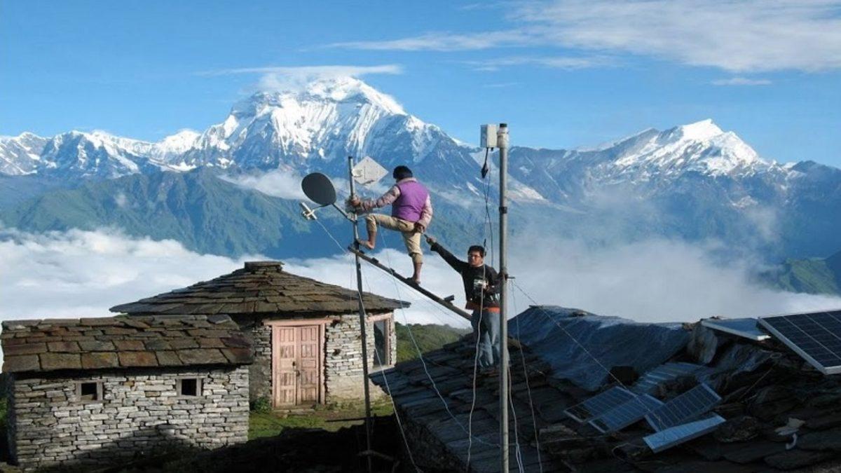 Bayrağı Alıştıklarımızdan Çok Farklı: Gerçek Bir Masallar Diyarına Benzeyen ‘Nepal’ Hakkında 10 Sıra Dışı Bilgi