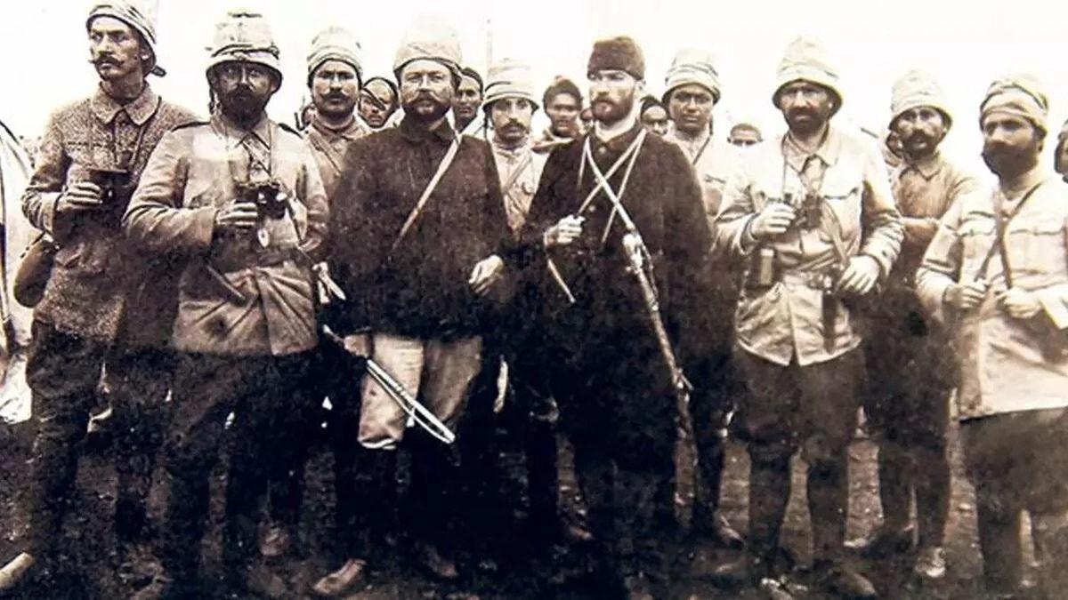 Osmanlı’ya Ait Bu Tren Neden 105 Yıldır Suudi Arabistan Çölünden Kaldırılmıyor?