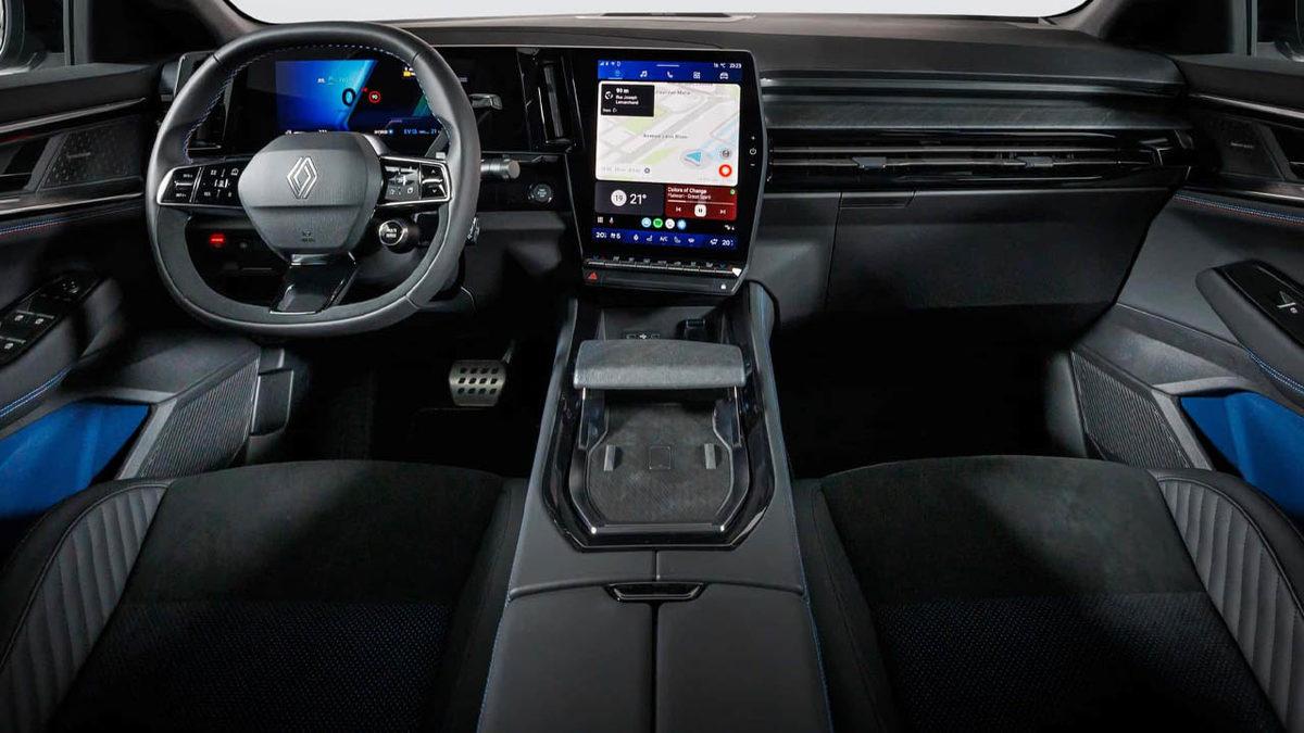 Peugeot 408’in Kayıp Kardeşi Gibi Görünen Renault Rafale’nin Türkiye Fiyatı Açıklandı