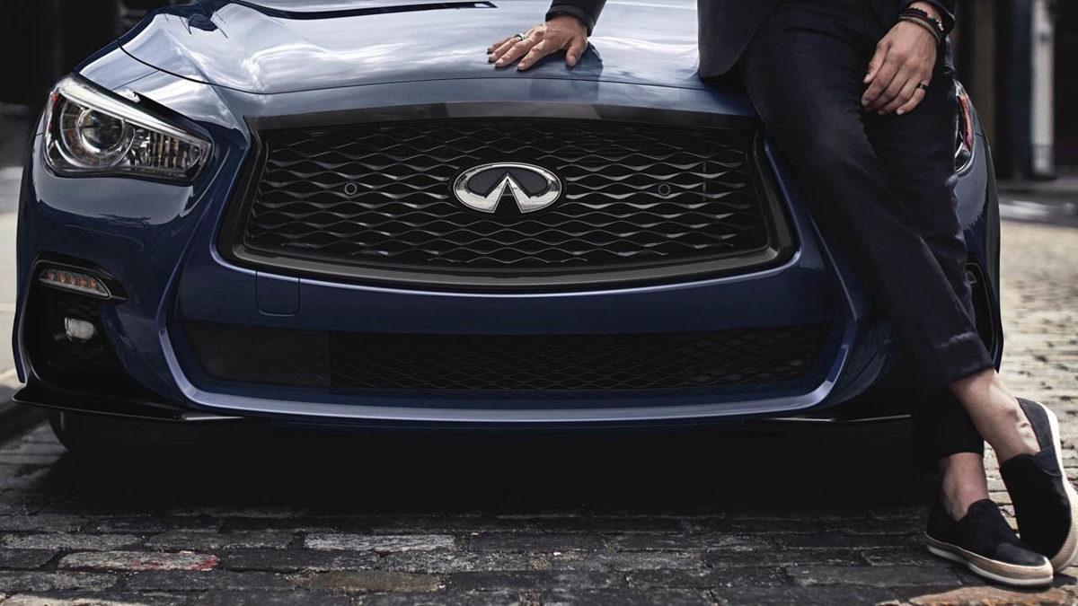 Lüks Otomobil Markası Infiniti, Logosunu Değiştirdi