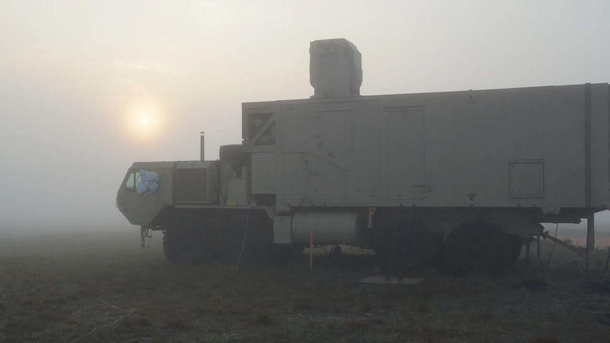 Oyun Koluyla Denizaltı Kontrol Etmek Aslında Amatörlük Değil: İşte ABD Ordusunun Aynı Yöntemle Kontrol Ettiği Devasa Araçlar