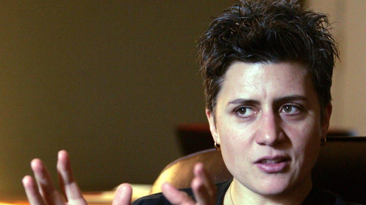 Erkek Olmayı 1,5 Yıl Boyunca Deneyimleyip Kitaplaştıran Kadının Çarpıcı Hikâyesi: Sonu Pek İyi Bitmedi!