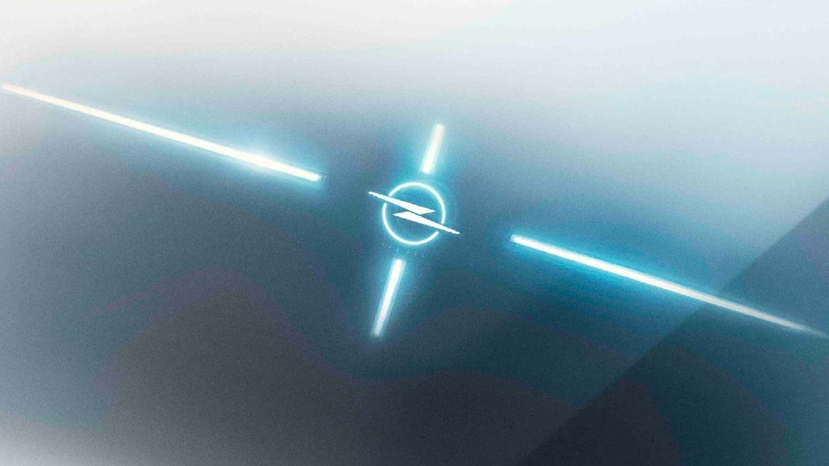 Opel de Logosunu Değiştirdi: İşte Elektrikli Modellere Geçişi Temsil Edecek Yeni Logo!