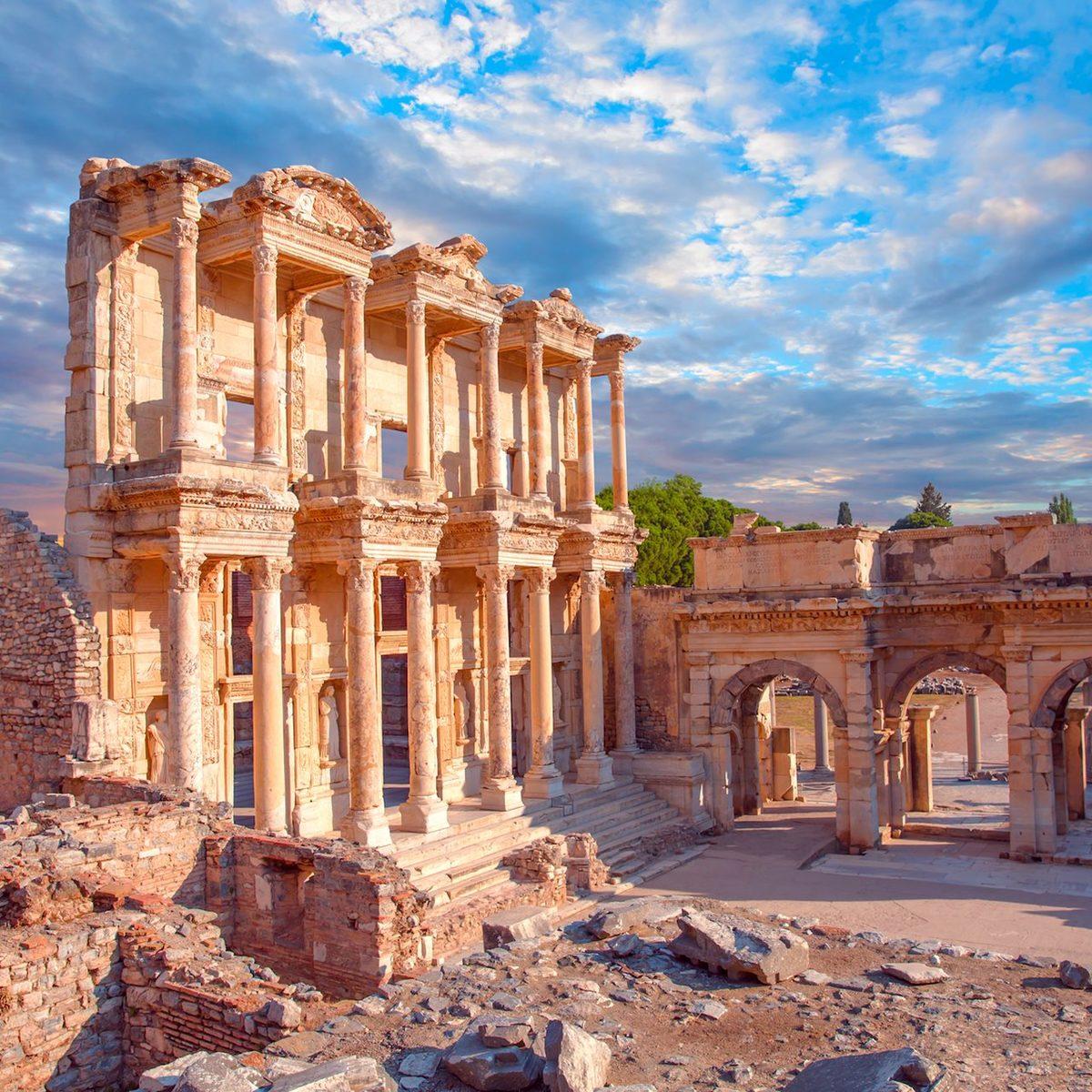 Ülkemizin Eşsiz Tarihi Yapıları Günümüz Belediyeleri Tarafından İnşa Edilmiş Olsaydı Nasıl Görünürlerdi?