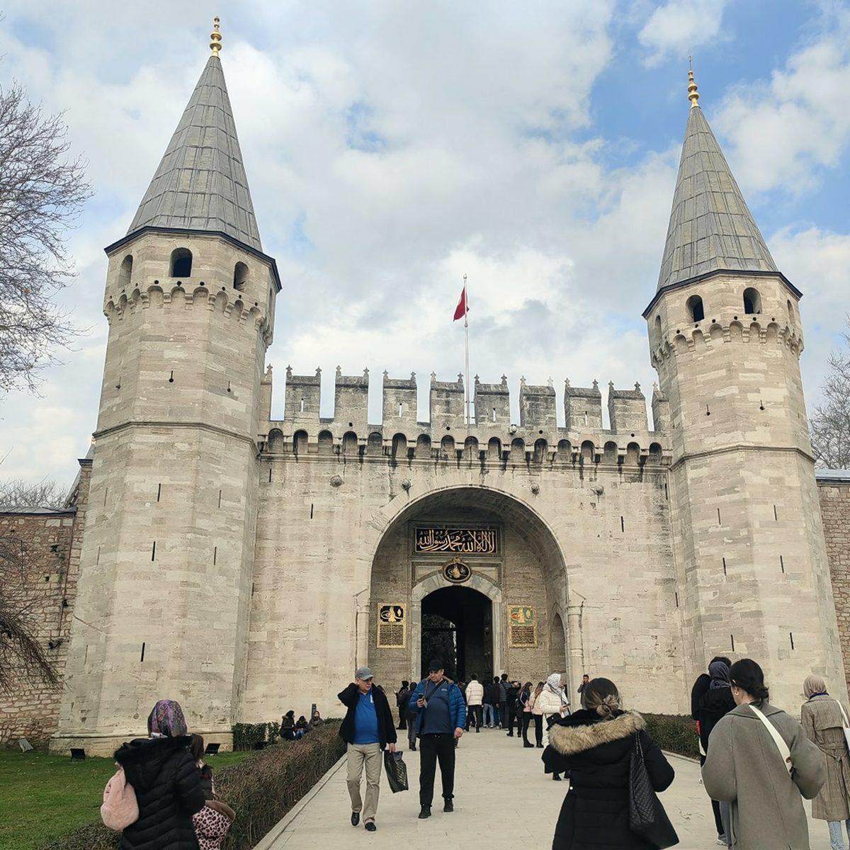 Ülkemizin Eşsiz Tarihi Yapıları Günümüz Belediyeleri Tarafından İnşa Edilmiş Olsaydı Nasıl Görünürlerdi?