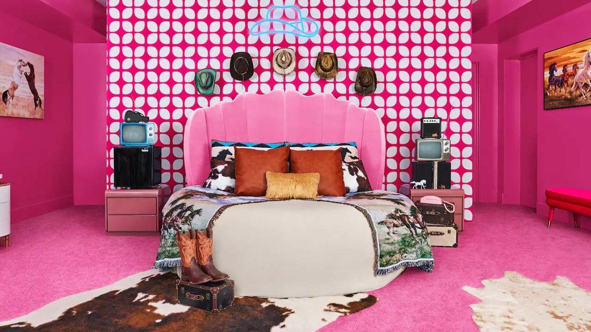 Barbie’nin Uğruna Pembe Boya Stoğu Biten Rüya Evi, Gerçek Hayatta İnşa Edildi: İki Gün Ücretsiz Kalınabilecek!