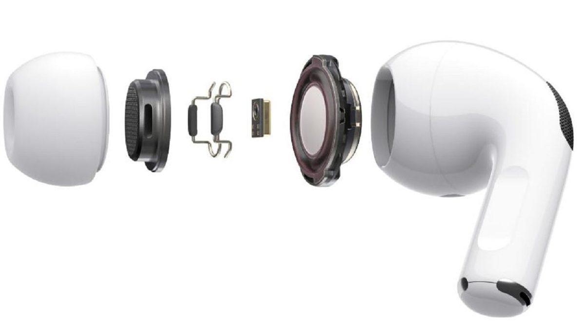 Biz Fark Etmesek de Çok Önemli Bir Rolü Var: AirPods’taki Bu Minik Siyah Kısım Ne İşe Yarıyor?