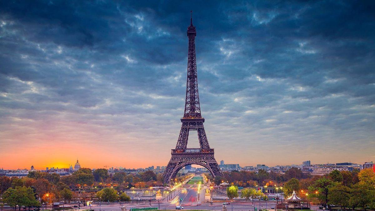 Amerikan Filmlerinde Gördüğümüz Bu Rögar Kapaklarının Altından Neden Buhar Çıkıyor?