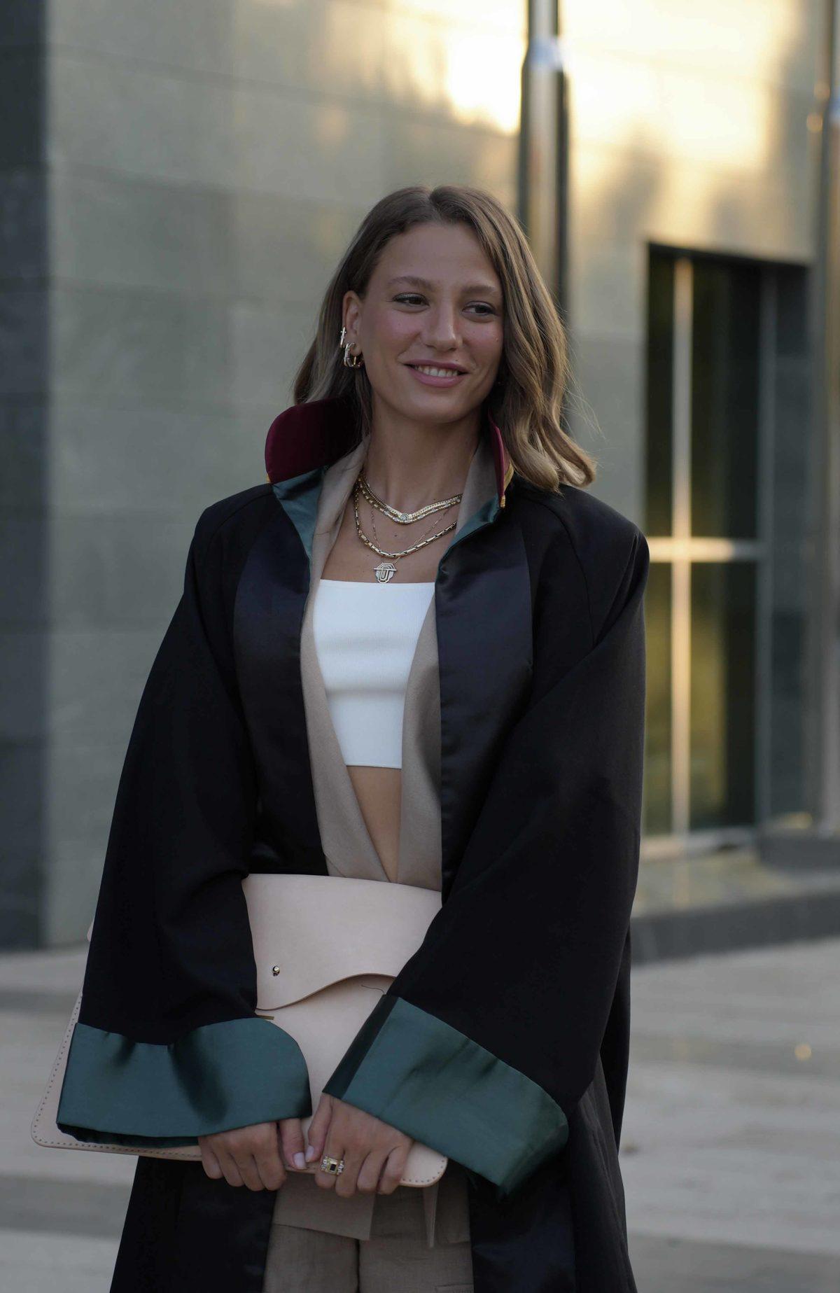 Serenay Sarıkaya’nın Başrolde Olduğu Netflix Dizisi 