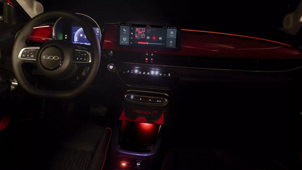 Fiat, Yeni Elektrikli Otomobili 600e’yi Tanıttı: İşte Özellikleri ve Fiyatı