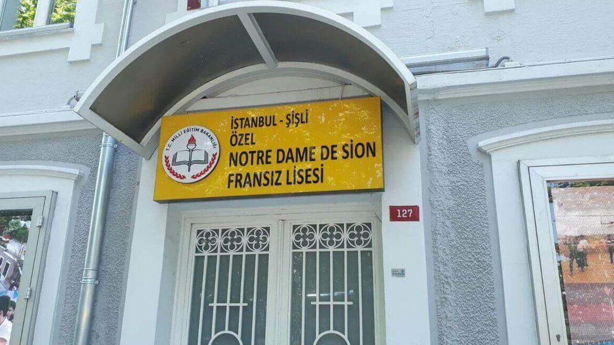 Fiyatı 500 Bin TL’ye Ulaşan Yabancı Liselere, Kontenjanlarının 6-7 Katı Başvuru Yapıldı