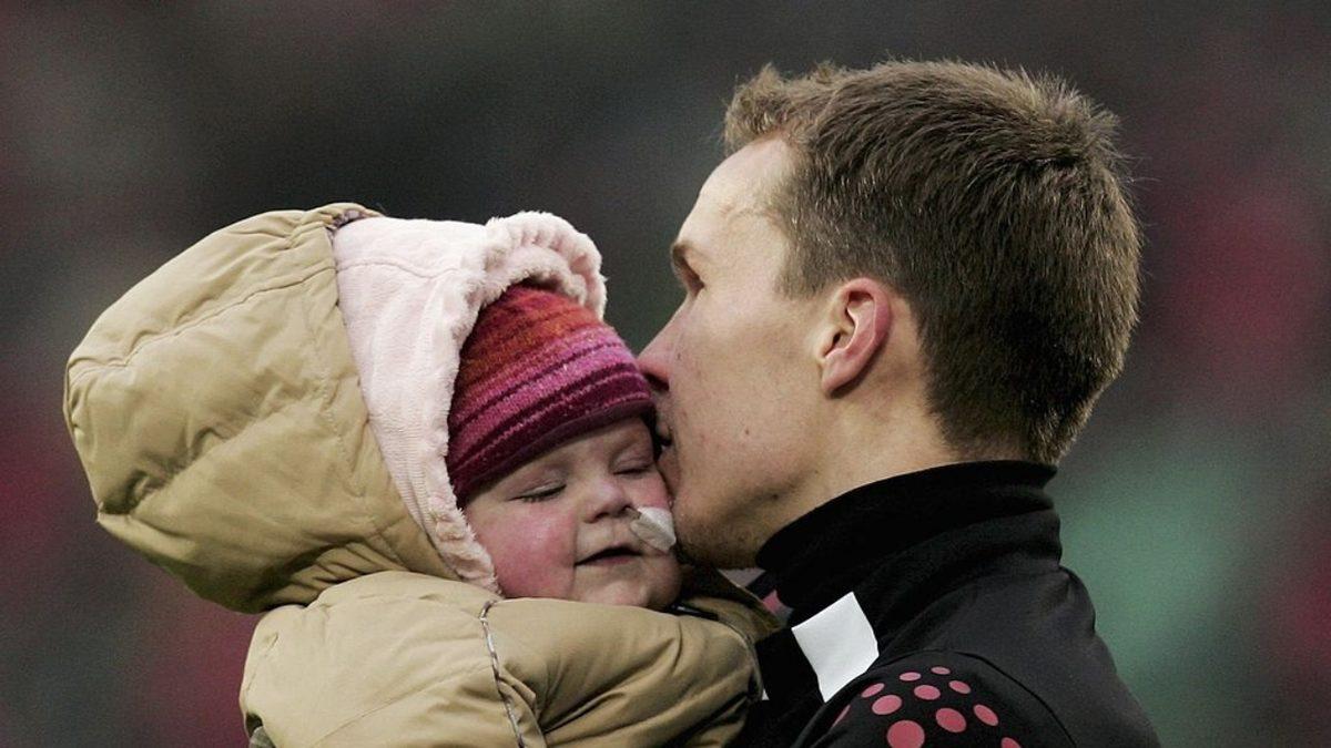 Yolu Türkiye’den de Geçmişti: Depresyonun Pençesinde Hayatına Son Vermiş Kaleci Enke’nin Dramatik Öyküsü