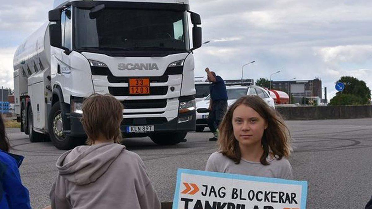 İklim Aktivisti Greta Thunberg, Petrol Tankerlerini Engellediği İçin Mahkemelik Oldu